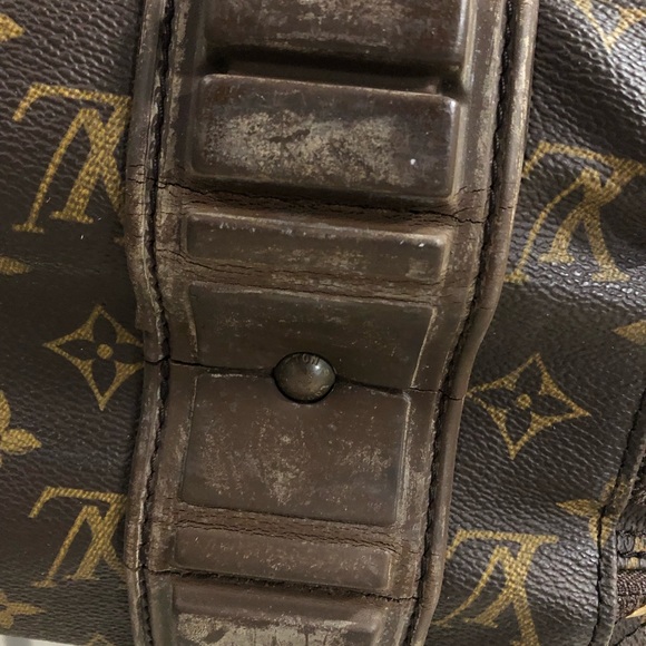 LV  VINTAGE 💯 AUTHENTIC!! - Picture 6 of 8